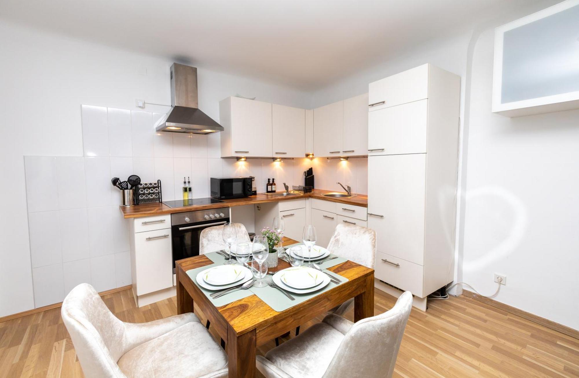 City Apartment Top Location, Quiet And Cozy Ideal To Relax Or Work เวียนนา ภายนอก รูปภาพ