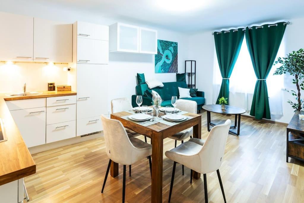 City Apartment Top Location, Quiet And Cozy Ideal To Relax Or Work เวียนนา ภายนอก รูปภาพ